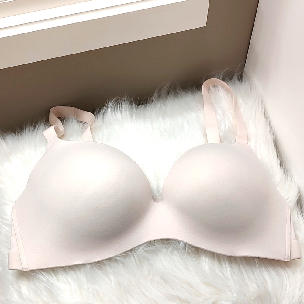 💕 EUC Soma Brand Ladie's Amazingly Soft Baby Pink Enbliss Lifting Demi, 38C